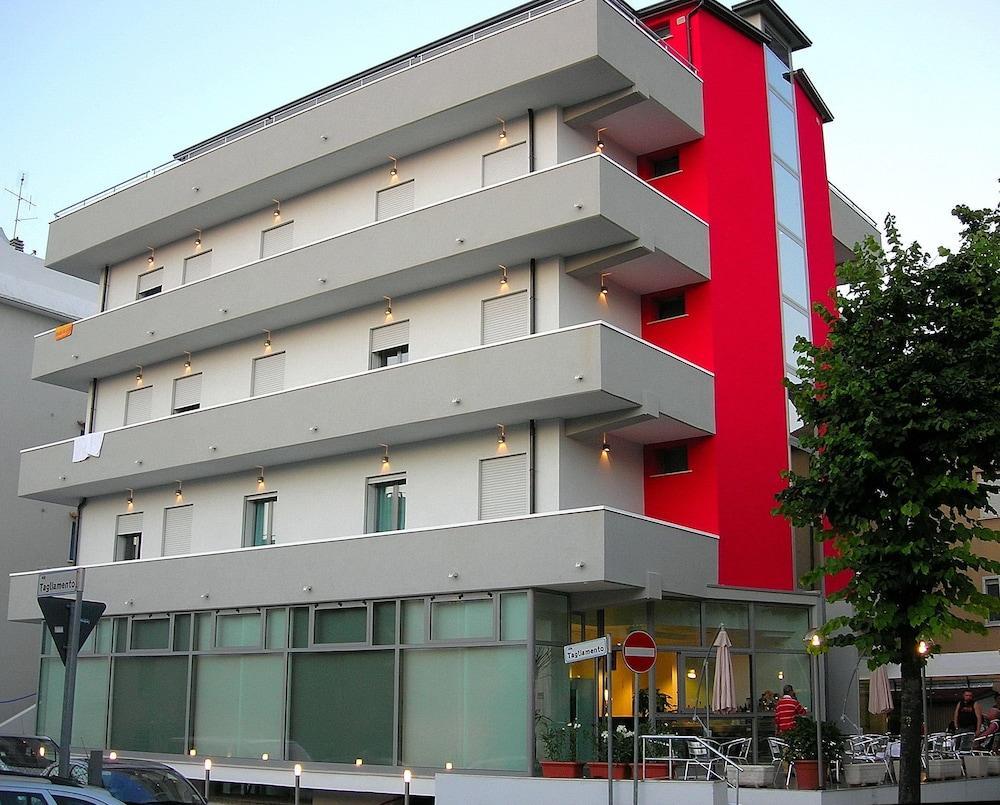 Hotel Etoile Ρίμινι Εξωτερικό φωτογραφία
